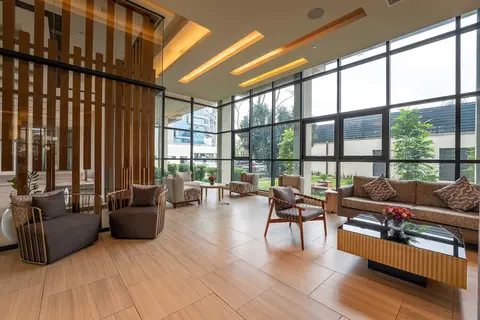 Somerset Westview Nairobi, Lobby
