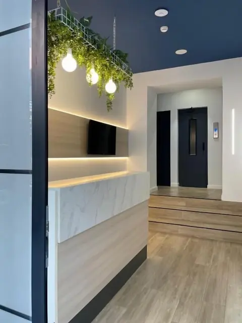 LC Hotel Urbano, Reception