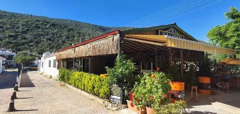 Yalıyanı Pansiyon, Breakfast area