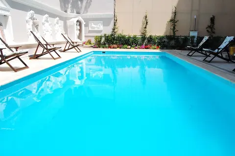 Triana Hotel, Outdoor pool