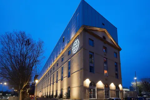 The Social Hub Toulouse, Exterior