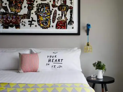 The Larwill Studio Melbourne - Art Series, Room