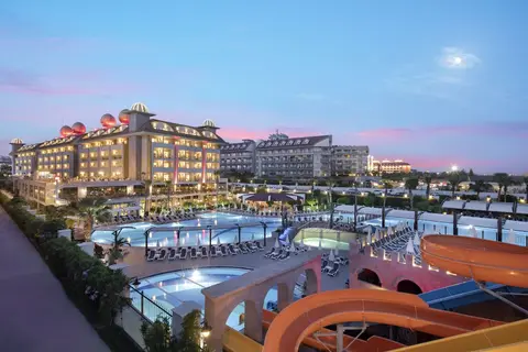 Aydinbey King's Palace & Spa -Ultra All Inclusive, Property grounds