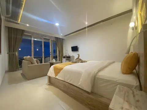 The Kama, Room