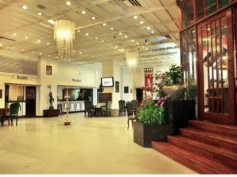 Grand Oriental Hotel, Reception