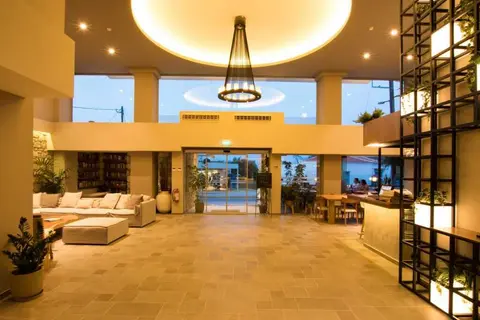 Parasol Luxury Hotel & Suites, 
