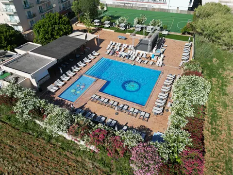 Invisa Hotel Es Pla, Pool