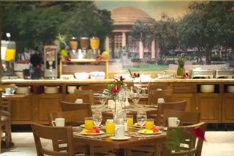 Sleep Inn Paseo Las Damas, Restaurant