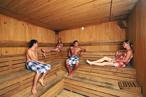 Febeach Hotel Side, Sports and Entertainment
