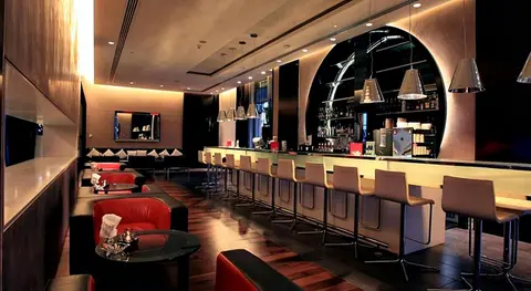 Yas Plaza Circuit By Ihg, Bar