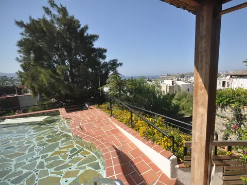 El Vino Hotel Suites, Pool