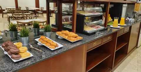 Gran Legazpi, Restaurant