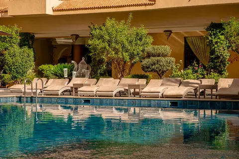 Red Hotel, Pool