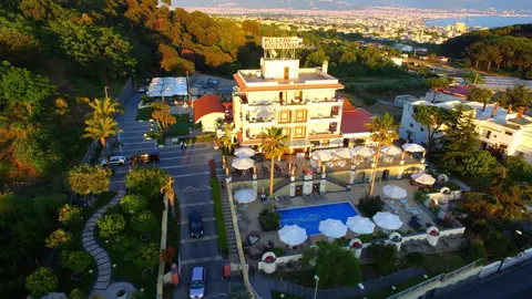 Palazzo Rosenthal Vesuview Resort, General view