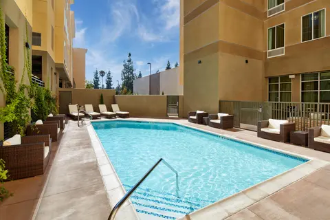 Staybridge Suites Anaheim At The Park, Pool