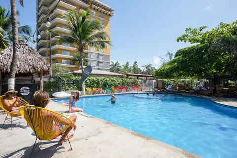 Socialtel Jaco, Pool