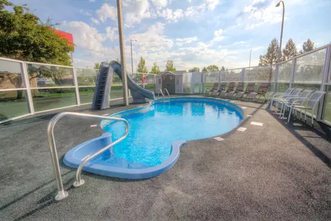 Motel 6 Lethbridge, AB, General view