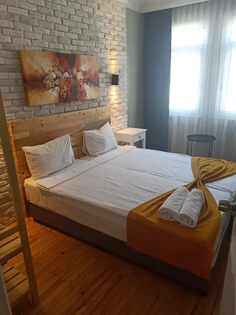 Tu Casa Linda, Room