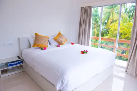  Xen Midu Hotel Addu City Maldives, 