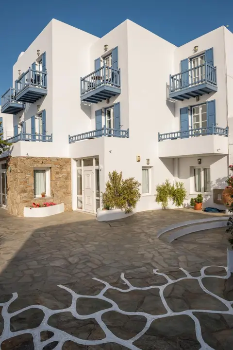 Poseidon Hotel Suites, 