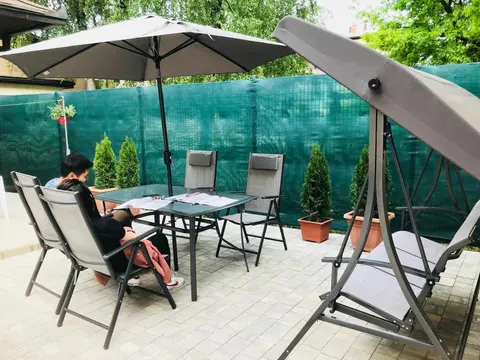 Lina Rooms Hostel, 