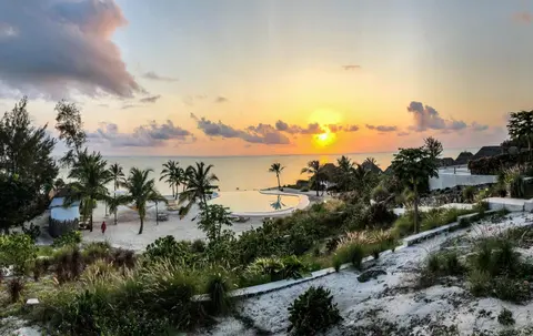 Zanbluu Beach Hotel, 