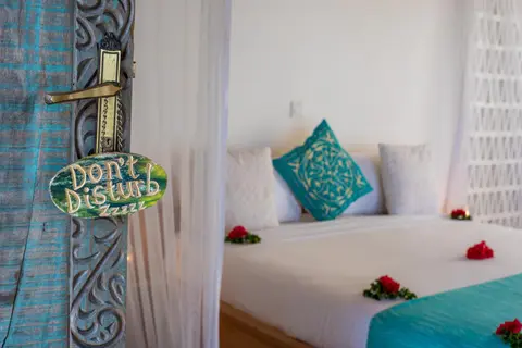 Zanbluu Beach Hotel, 