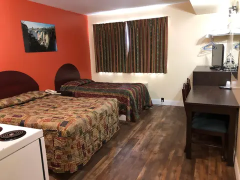 Royal Windsor Motel, 