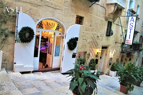 Casa Asti, 