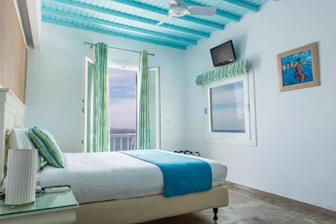Poseidon Hotel Suites, 