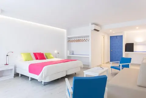 Guya Wave Hotel, 