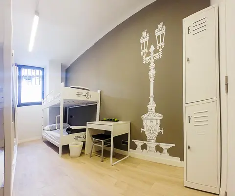 Room018BCN, 