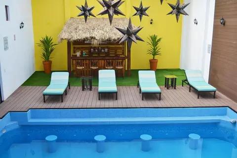 La Casona Pirámides, 