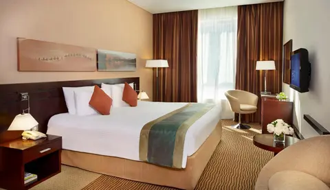 City Seasons Hotel & Suites Muscat, 