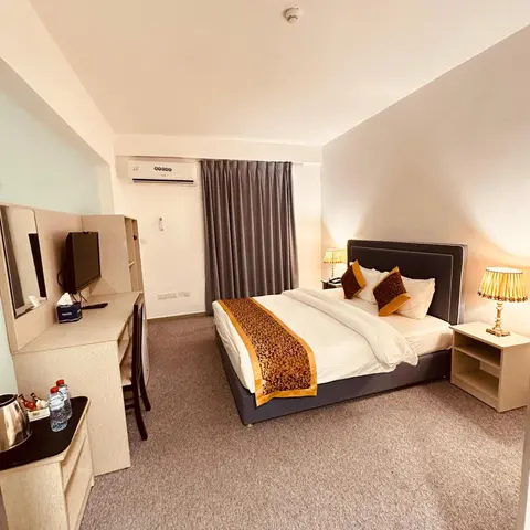 Aquavista Hotel & Suites, 