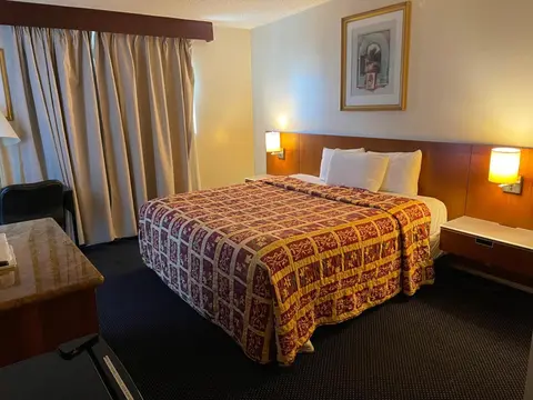 Grand Inn, 