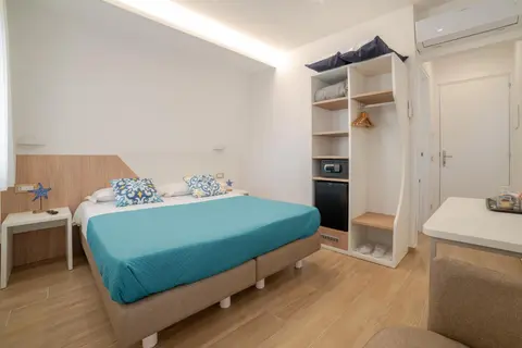 Brezza Marina Guest House, 