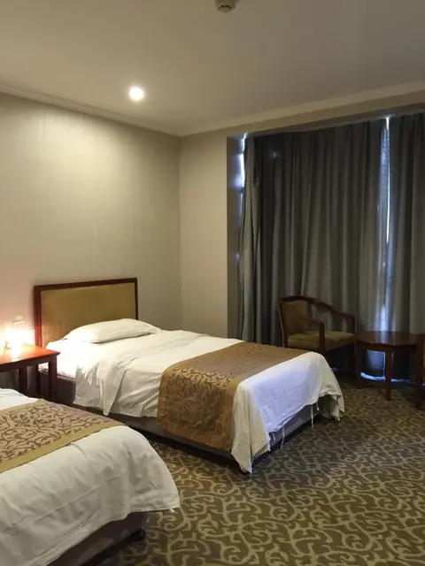 Beijing RJ Brown City Center Hotel, 