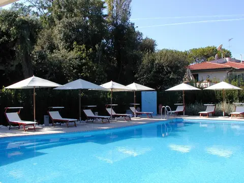 Hotel Bristol, 