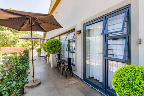 Pumleni Guesthouse, 