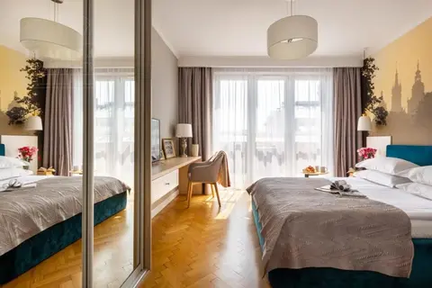 Feniks Fragola Apartments, 
