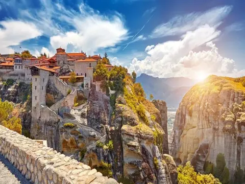 Exploring Greece with Athens, Delphi, Meteora, Mykonos and Santorini