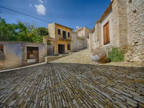 Tour di Leda
