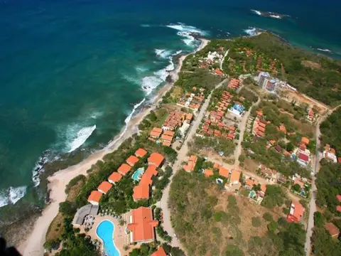 Fantasía en Playas y Volcanes