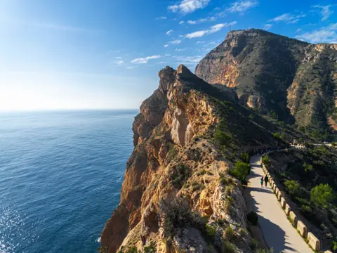 Fly&Drive - Madrid & Valencia & Benidorm