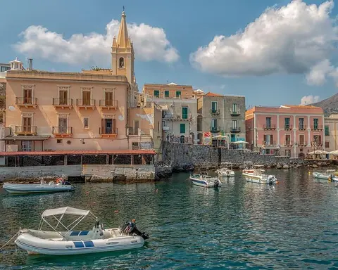 TOUR ISOLE EOLIE 2025 – 7 isole in 7 giorni  