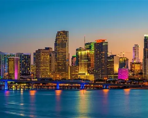 MIAMI LUJOSO