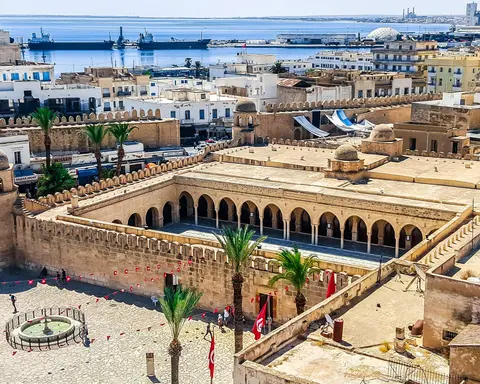 Tour Nord Tunisia Estate
