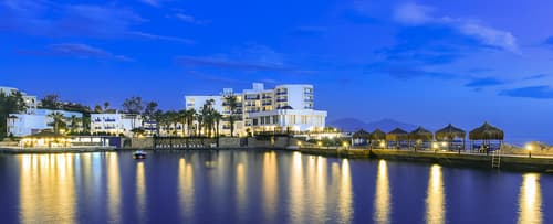 Le Bleu Hotel & Resort, 