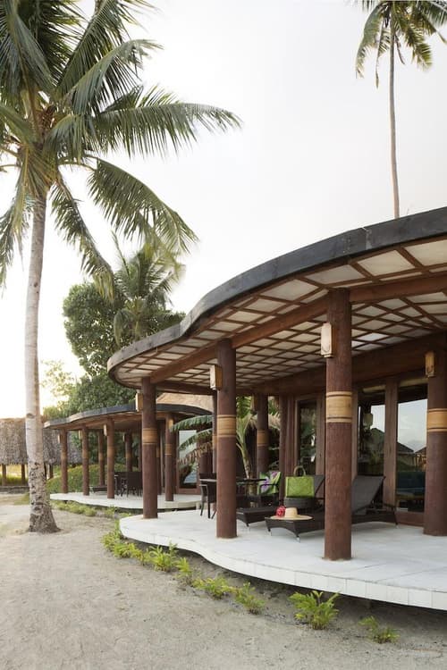 Coconuts Beach Club Resort & Spa, 